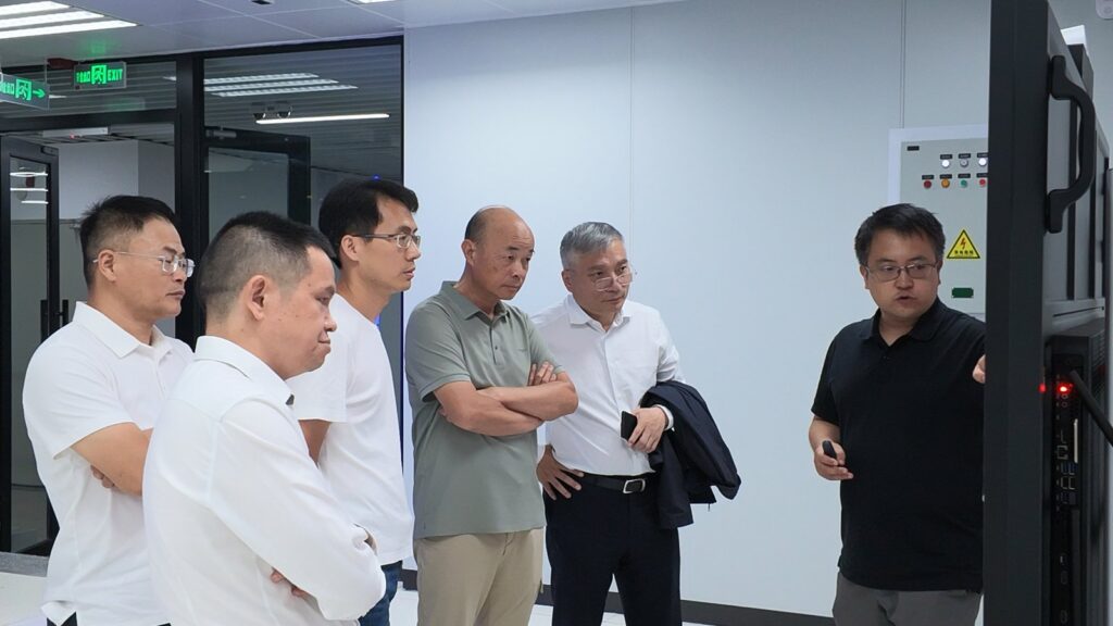 多位资深投资人到访！实地参观芯培森合资赫曦原子智算中心